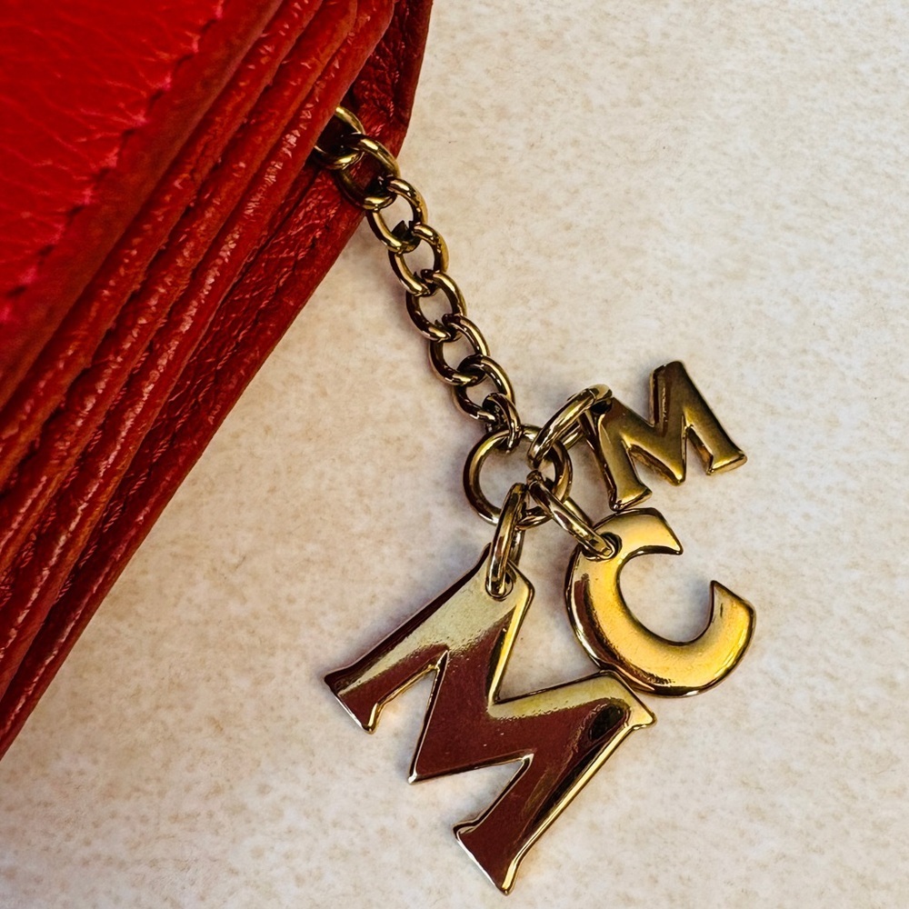 MCM Motifs Red w/Golden Hardware Med Trifold Wallet: J9498, EUC - Picture 4 of 15